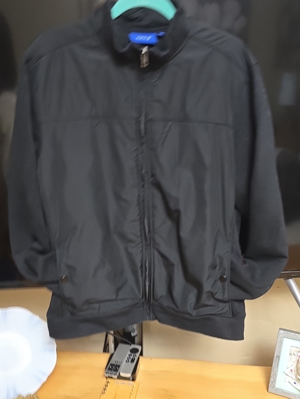 Apt. 9 Men's Black Lightweight Zip Jacket